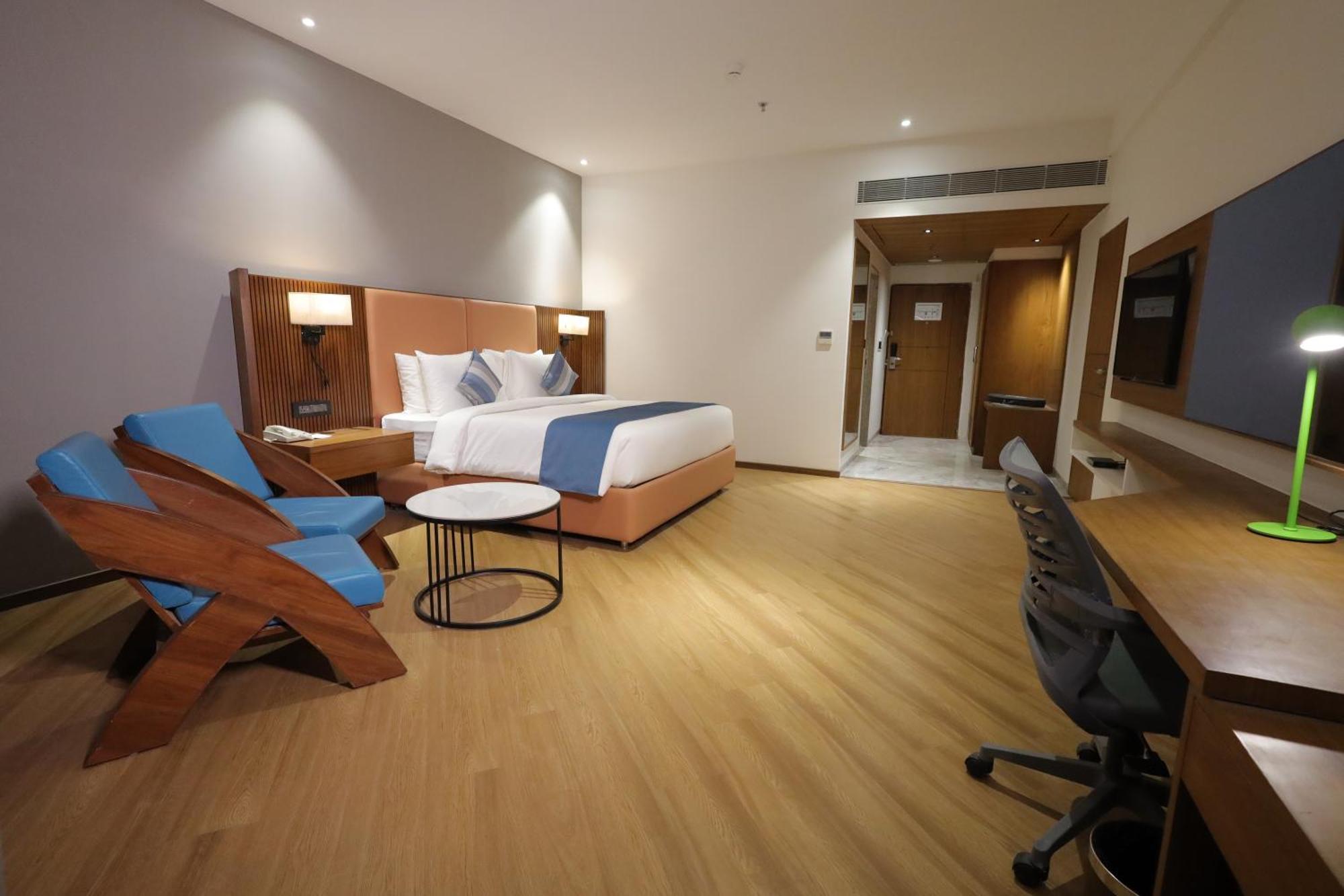 Ramada Encore By Wyndham Viramgam Exterior foto