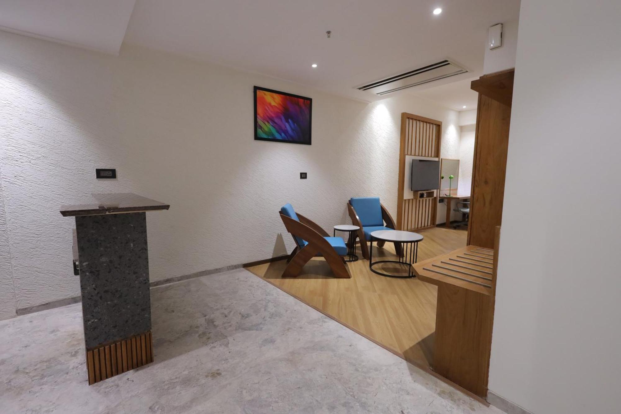 Ramada Encore By Wyndham Viramgam Exterior foto